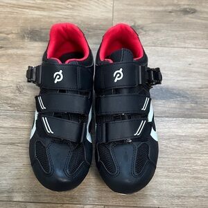 Peloton Shoes size 39 with seat cushion